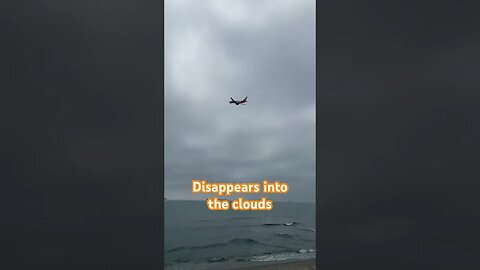 easyJet Disappears after Departure