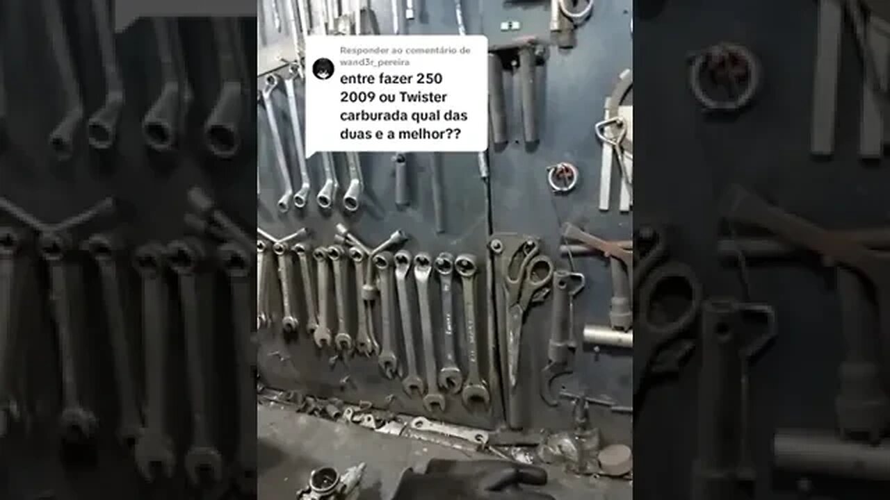 Entre Fazer 250 e Twister Carburada qual é a melhor ??