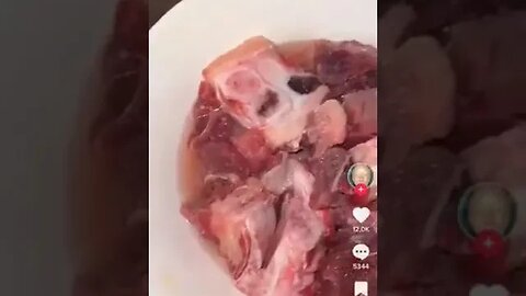 Sauce Gombo Toujours ravissante, rayonnante, choquette et chouette 👌😍😘 un seul mot va de l'avant