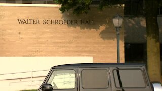 Marquette University orders all students at Schroeder Hall to quarantine for 2 weeks