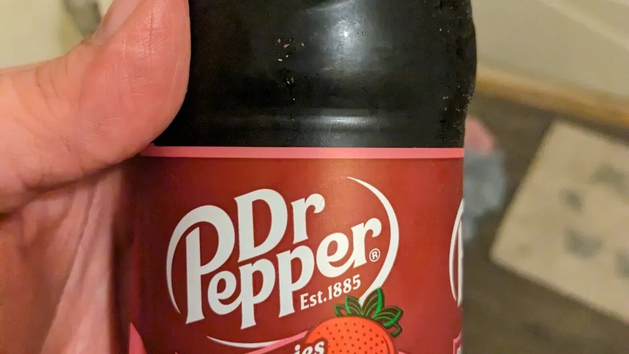 I review Dr.Pepper Strawberries and Cream!!!