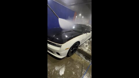 Black Jacket Chevy Camaro 2SS
