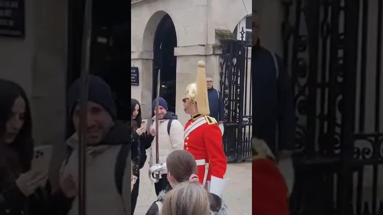 MAKE WAY FOR THE KINGS GUARD #horseguardsparade