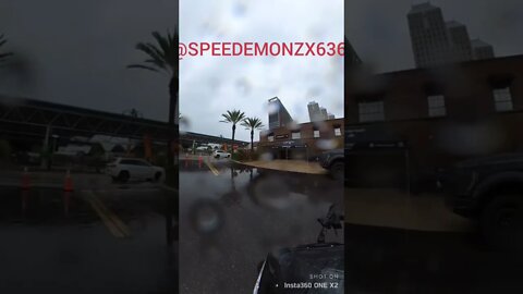 Kawasaki Ninja ZX-6R Ride Downtown Orlando in the Rain 🌧