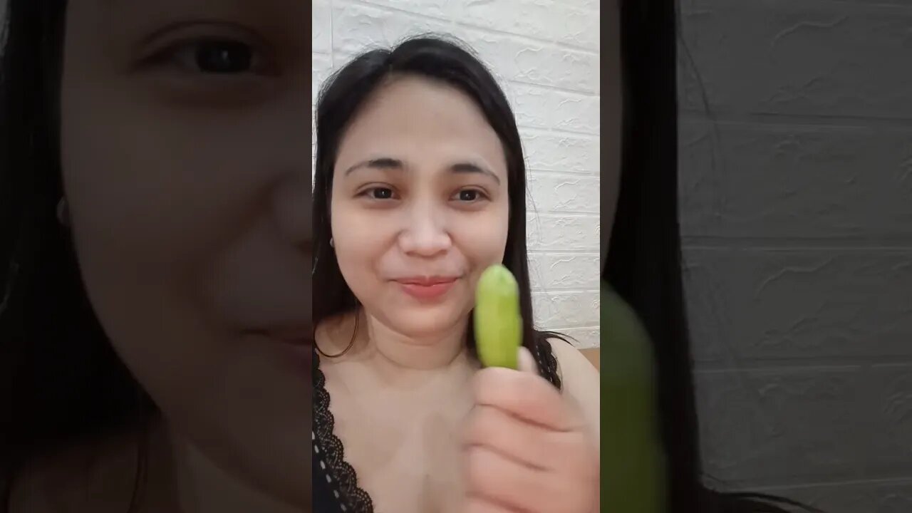 Eating fresh Bilimbi Fruits #eating #sourfruits #bilimbi #asmr #fresh #fruit #mukbang