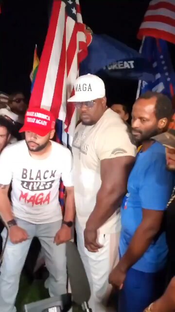 Donald Trump is Your President! 🇺🇸🦅 Whether YOU like it or NOT! 😎