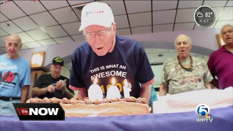 100-year-old man celebrates birthday at Boca bowling alley