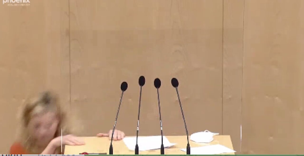 MP Holzleitner (SPÖ party) COLLAPSES UNCONSCIOUS during her speech in Austria