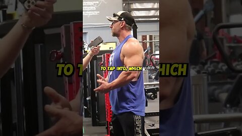 Bodybuilder Explains HYPERTROPHY & Building Muscle 💪