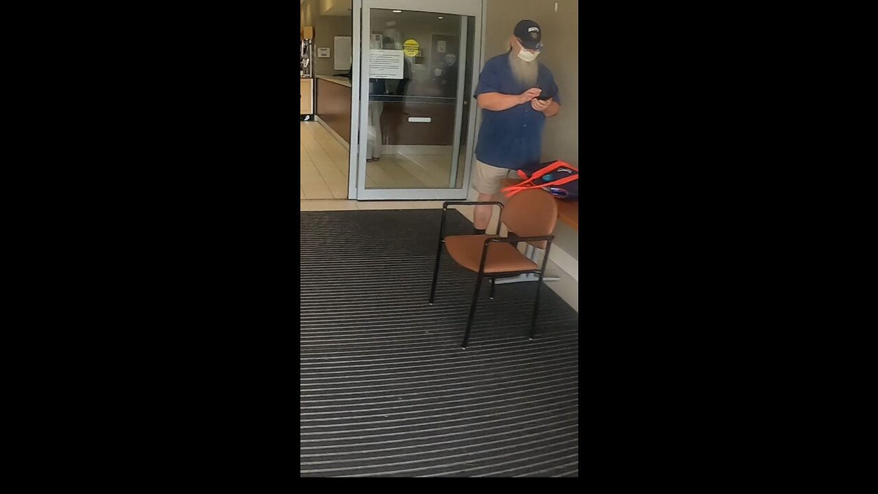 Clueless Government employee Assaults Cameraman