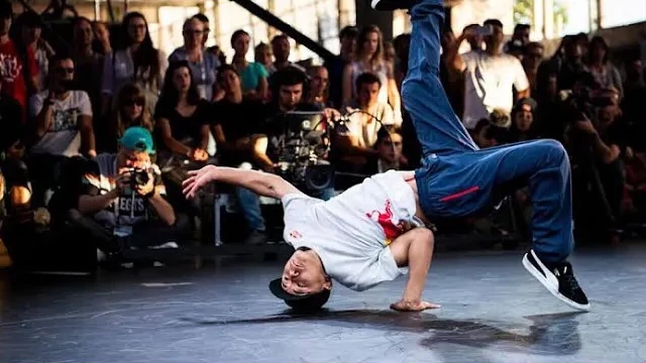 Break dance ❤️ on Easter Sunday 😮😮😮🔥🔥