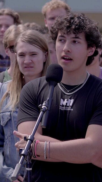 Don't Be A Moron Like This Boy