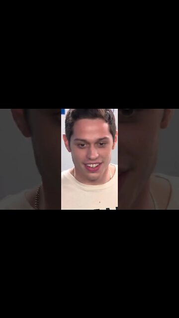 #PepsiApplePieChallenge #KimKardashian is enjoying the ‘normal’ & ‘chill’ relationship with