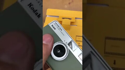 Unboxing Kodak Ektar Half Frame Camera.