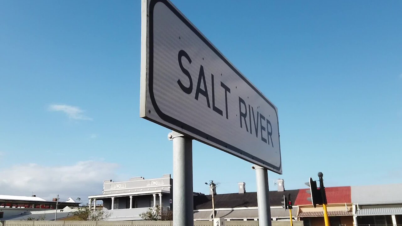 SOUTH AFRICA - Cape Town - Lockdown Eid: Salt River Muslims believers recite the Takbir on their stoeps and balconies (Video) (YV5)