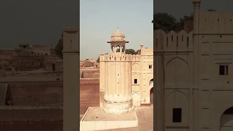 Drone Flight Over Main ALAMIGIRI GATE, PAKISTAN