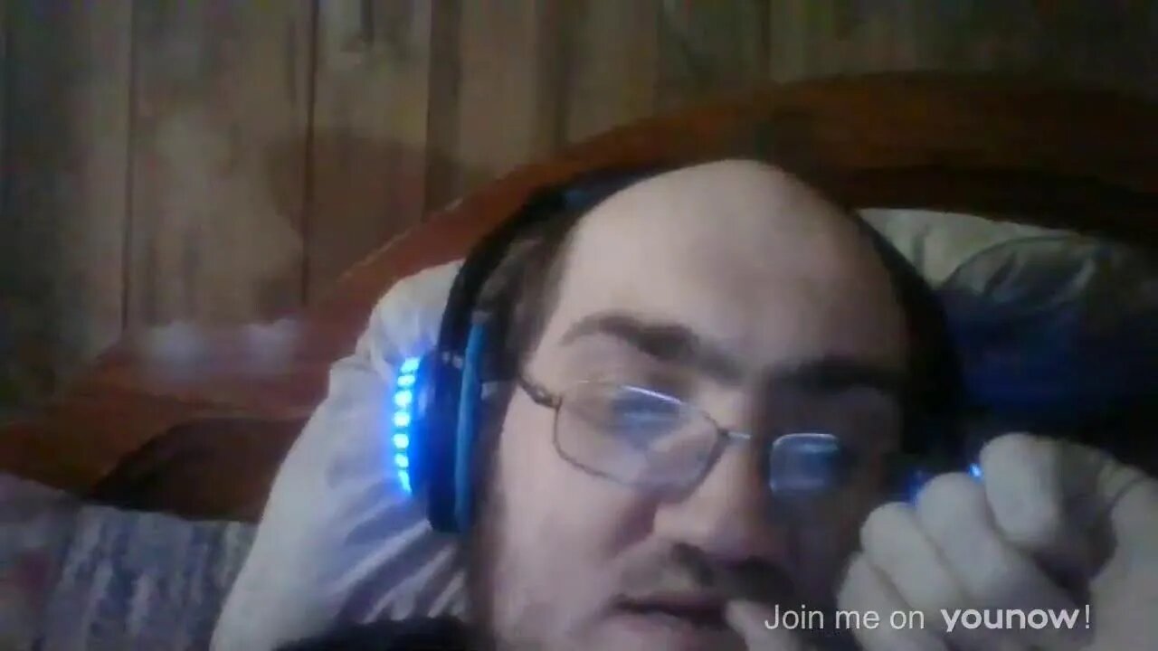 I'm LIVE on YouNow November 17, 2022