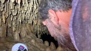 Berry Spring Cave Inside a Unseen front room