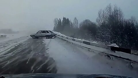 Car crash caught on camera #77 Latest idiots in cars