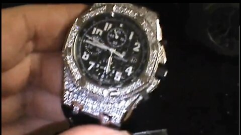 Audemars Piguet: ROYAL OAK OFFSHORE ( BLACK THEME'S) VS2 G-H FULL ICE.