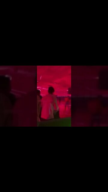 #chrisbrown arguing with #teyanataylor before fighting #usher at his birthday event !