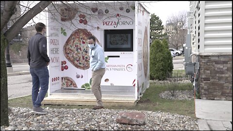 Fresh pizza coming to a vending machine near you