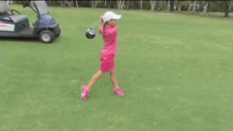 Bambina di sei anni è un prodigio del golf