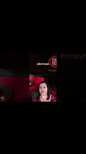 Espetáculo Moderno no Cabaré de Paris