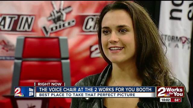 Whitney Fenimore visits the 2 Works For You booth at the Tulsa State Fair