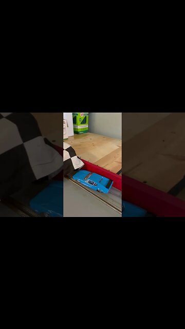 Eastern Hot Rodder Hits the Slot Car Drags and Ray's Pantera jumps the groove.