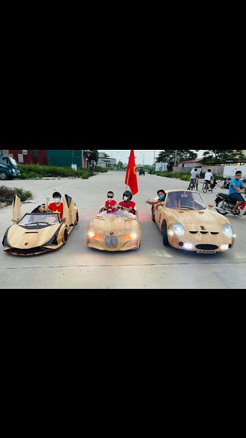 BMW vs Ferrari vs Lamborghini