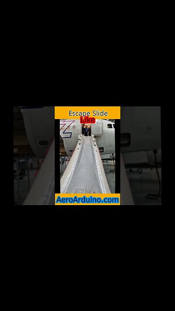 WizzAir Emergency Escape Slide #Flying #Aviation #AeroArduino