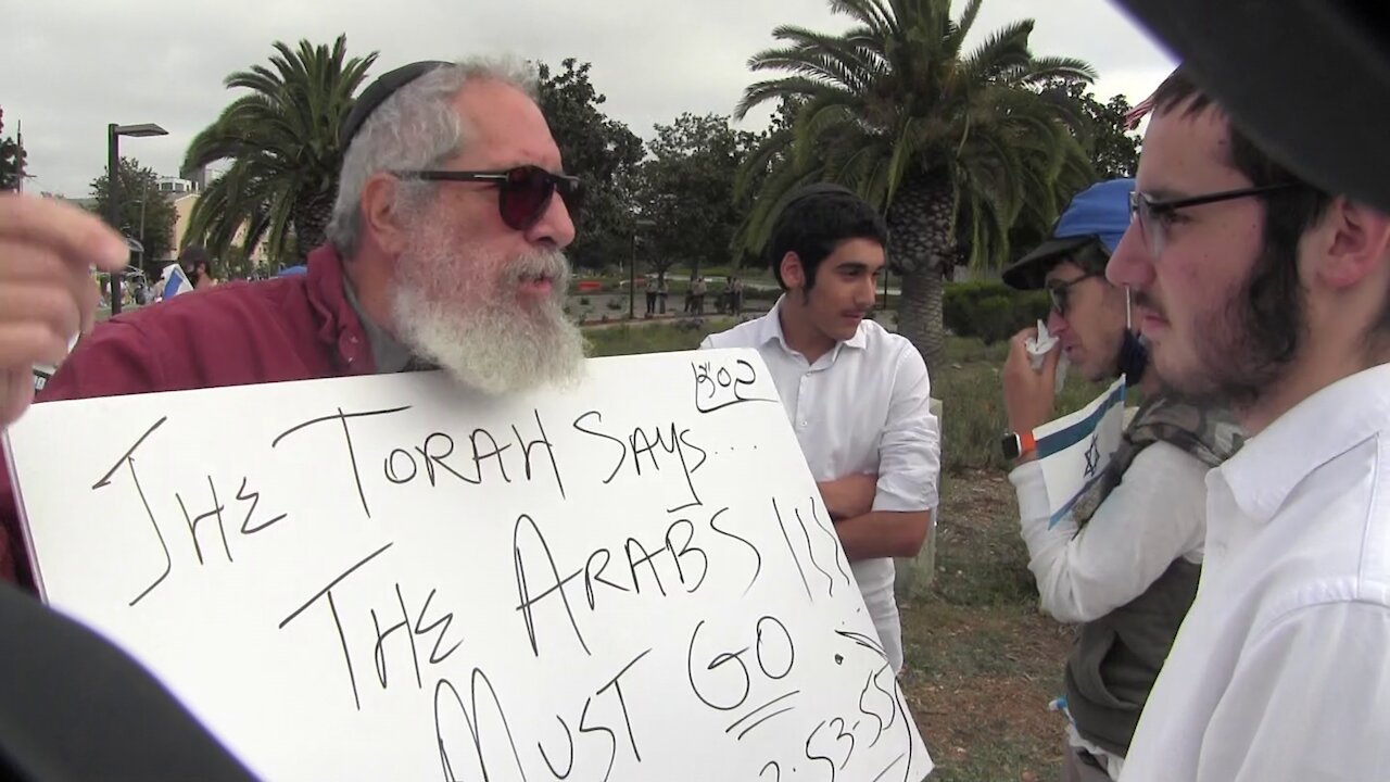 Bible verse to 'expel haters of Jews from my lands' draws ire at pro-Israel rally