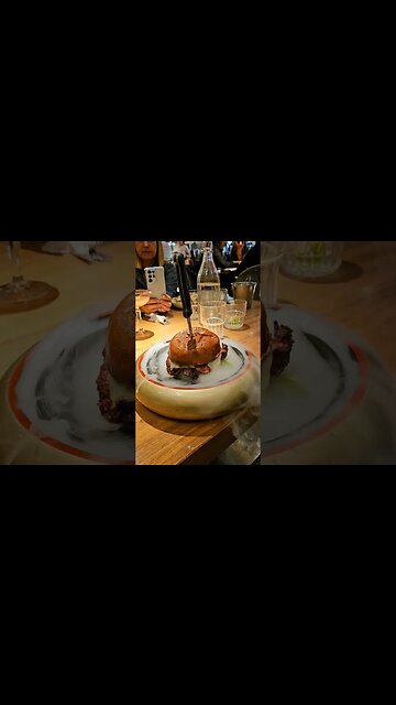 The Smokey Gouda Burger ( Happy London ) #burgers #fastfood #greasy #restaurant #eatingout #gouda