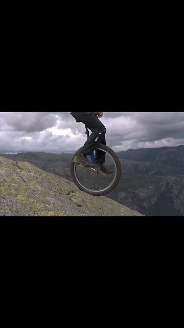 The guy is really cool😱