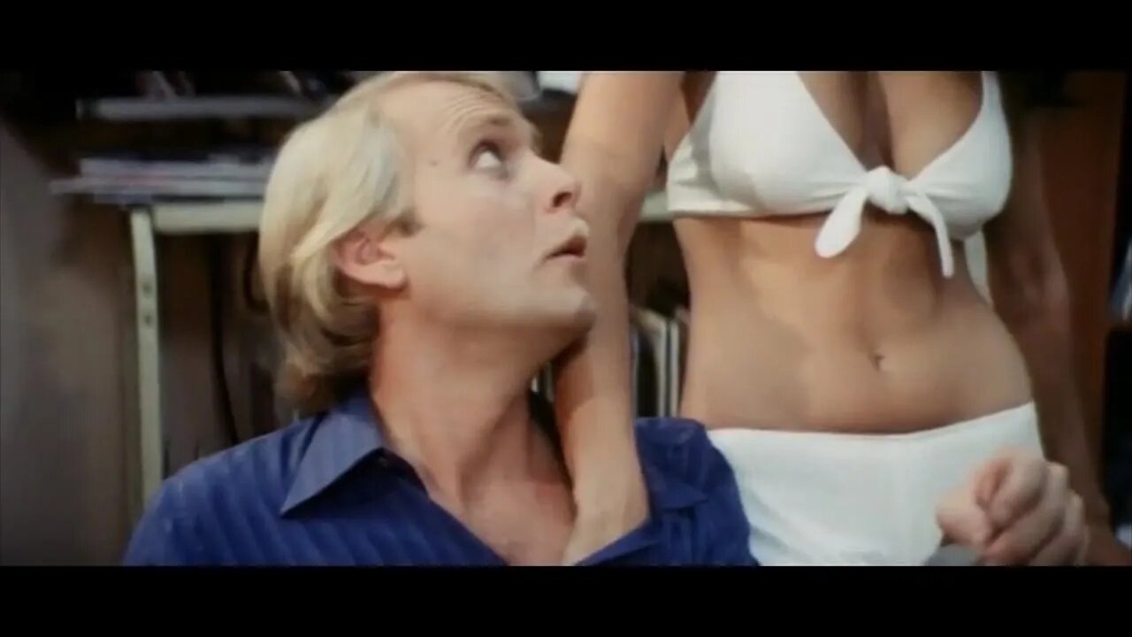 Martin Mull gets sexual favor from client in FM 1978