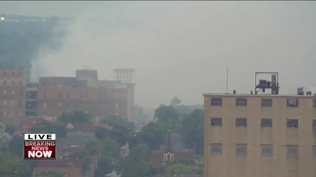 South side fire engulfs two vacant buildings