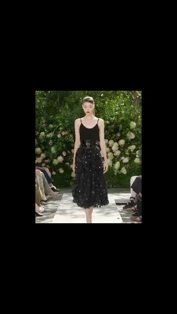 Michael Kors RTW Spring/Summer 2022 Collection