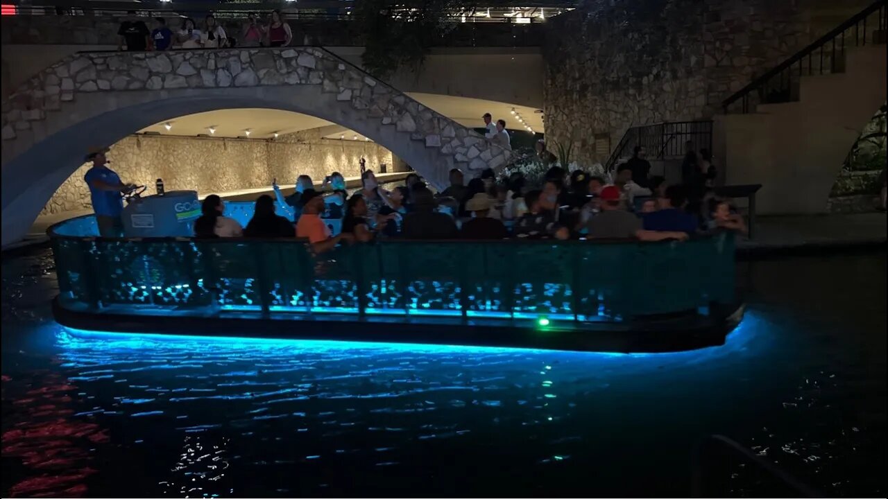 Live - After Dark - San Antonio River Walk