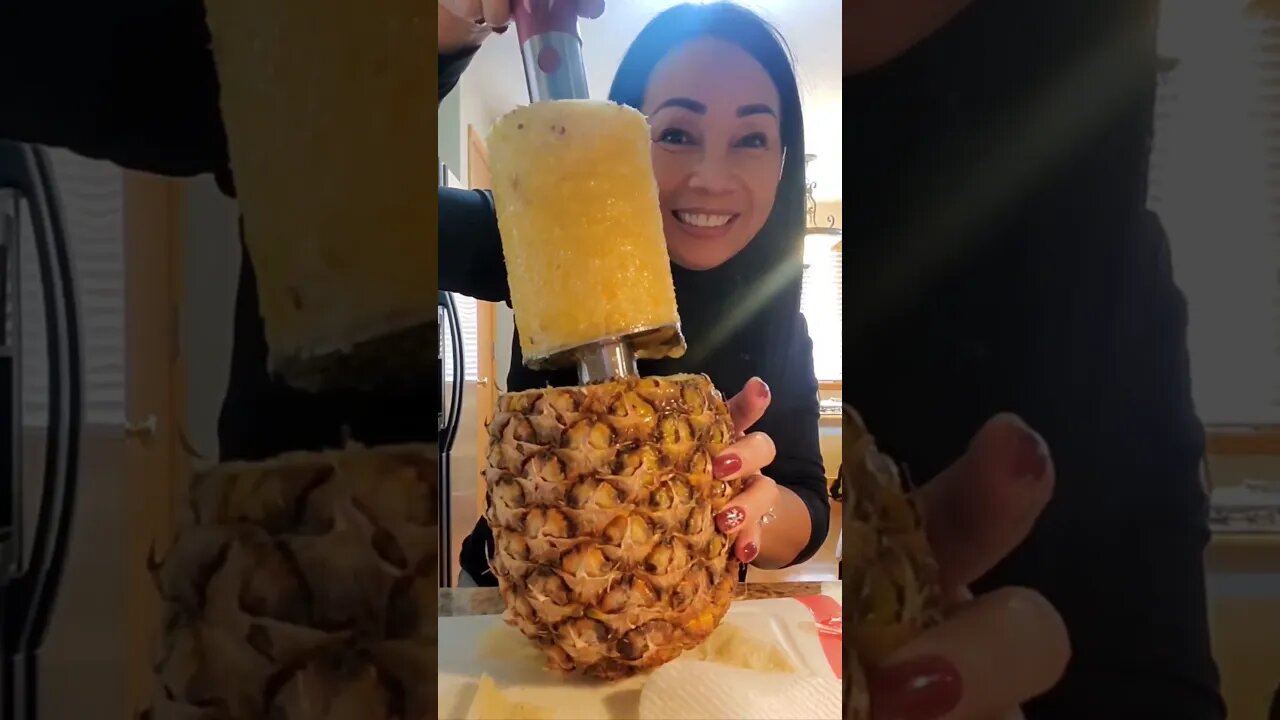 Filipina reaction to Pineapple corer😲😲😃