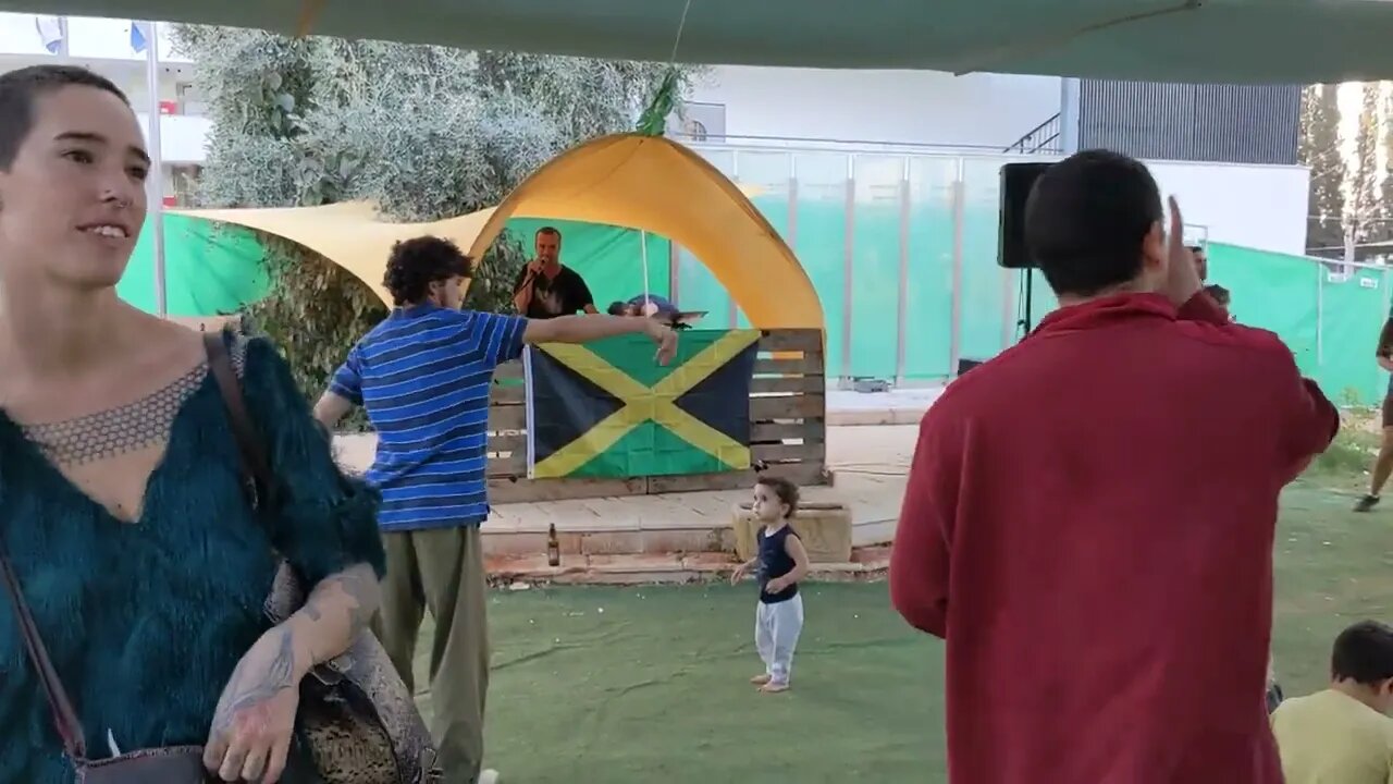 עוז מלול - פסטיבל אלטרנדיב - את בתוך הג׳ינס שלך