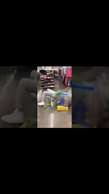 FED trying to balance fighting inflation wo crashing the economy.