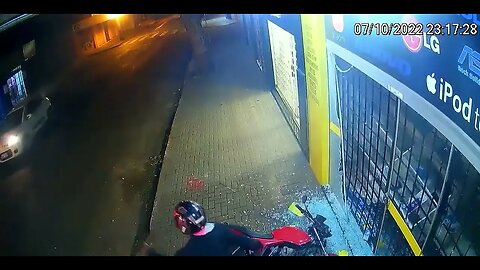 Computer store unexpected damage.