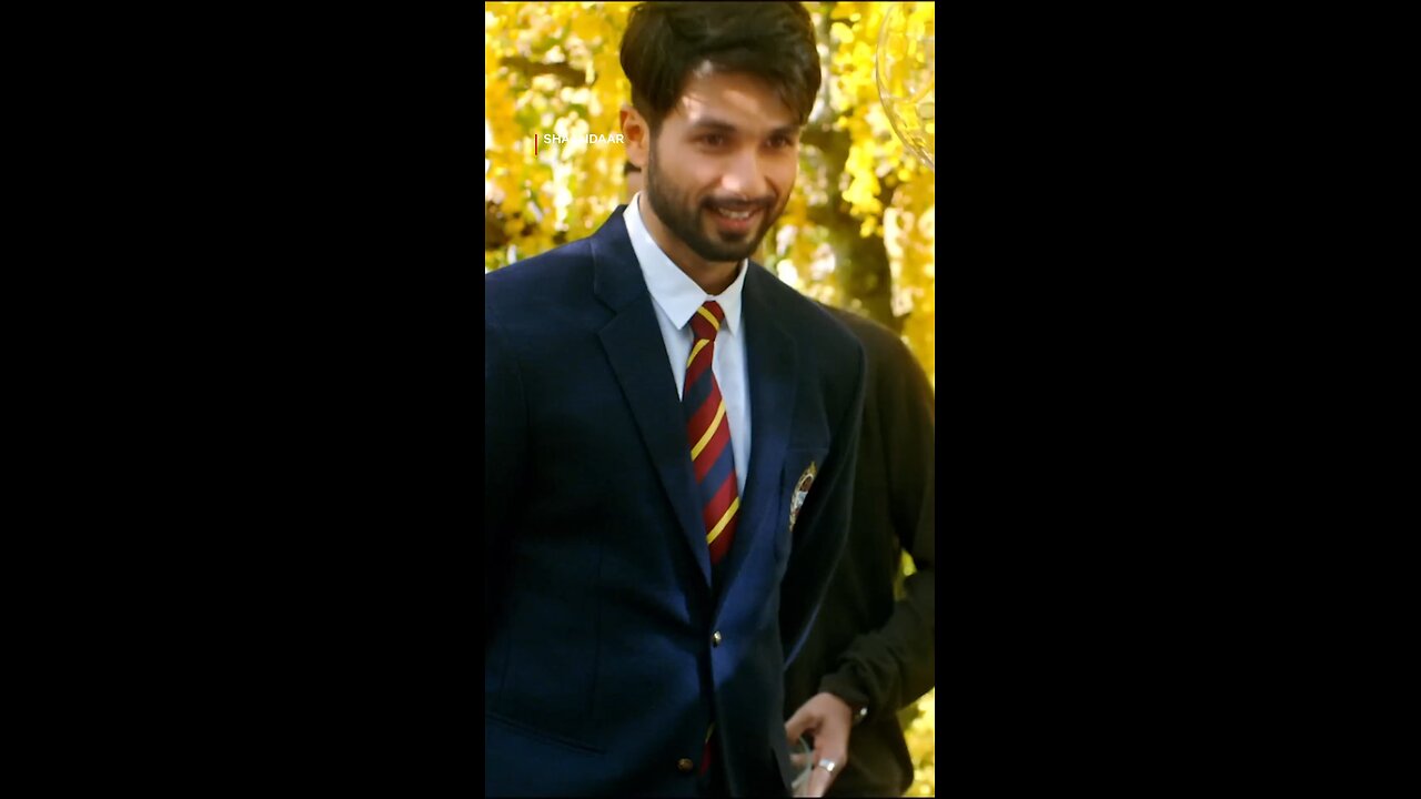 Shahid Kapoor funny moments ever 😂😂😂