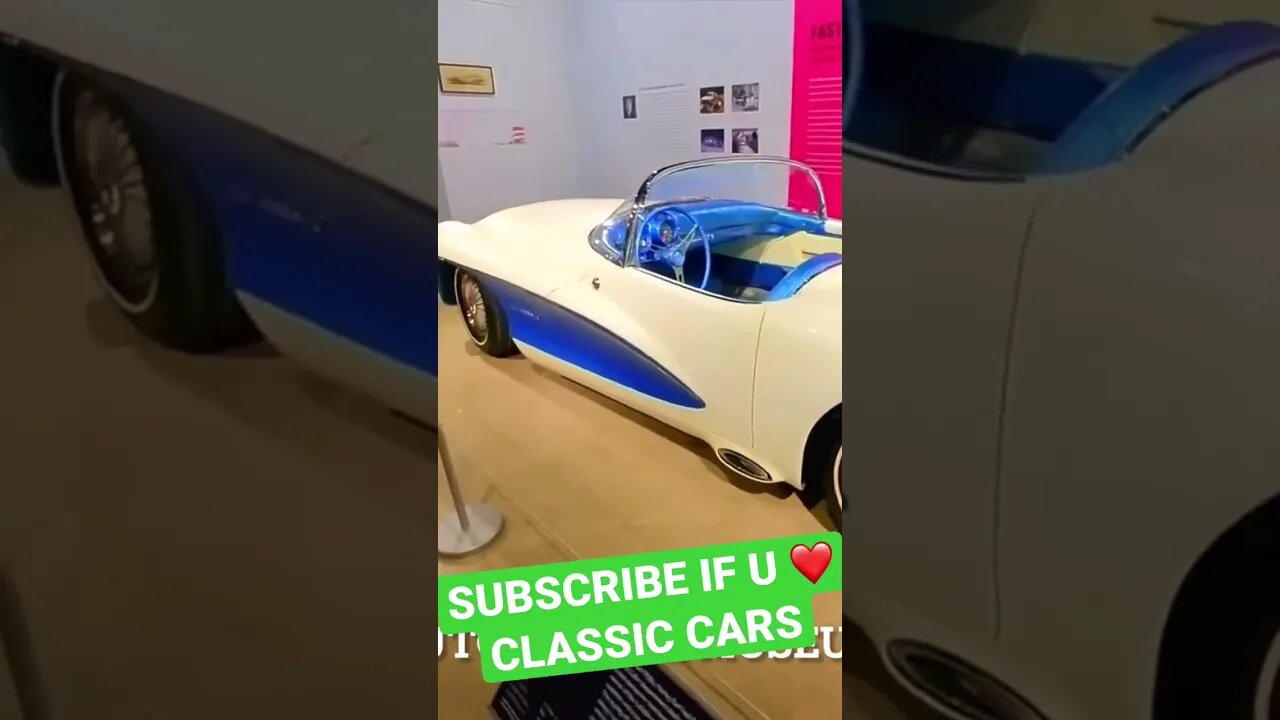 COOLEST CAR EVER! 🚙🥰❤️ #shorts #classiccars #coolcar #petersenautomotivemuseum #insta360