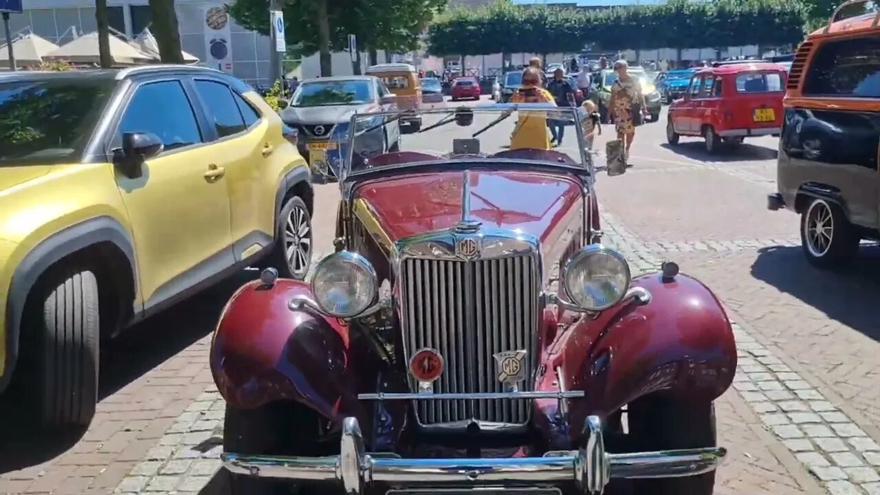 MG TD MIDGET: Old English gentleman ROADSTER! Oldtimertreffen Geleen 7.8.2022