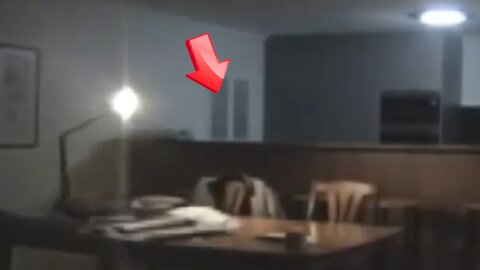 Those who ravage in the dining room at night! poltergeist phenomena [ghosts]