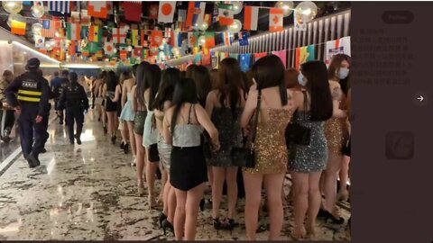 [這照片在哪裏拍的？] 突擊搜查“涉黑酒店”，一間店鋪竟然有一百多名陪酒小姐！