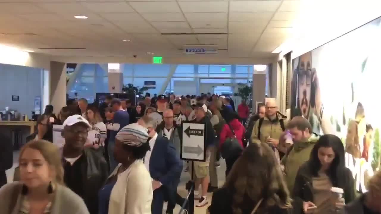 Milwaukee Brewers fans pack Amtrak trains to Chicago for crucial Game 163 tiebreaker against Cubs - Milwaukee station