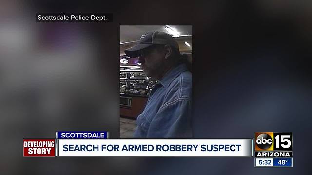 Police looking for man who robbed Scottsdale Circle K at gunpoint